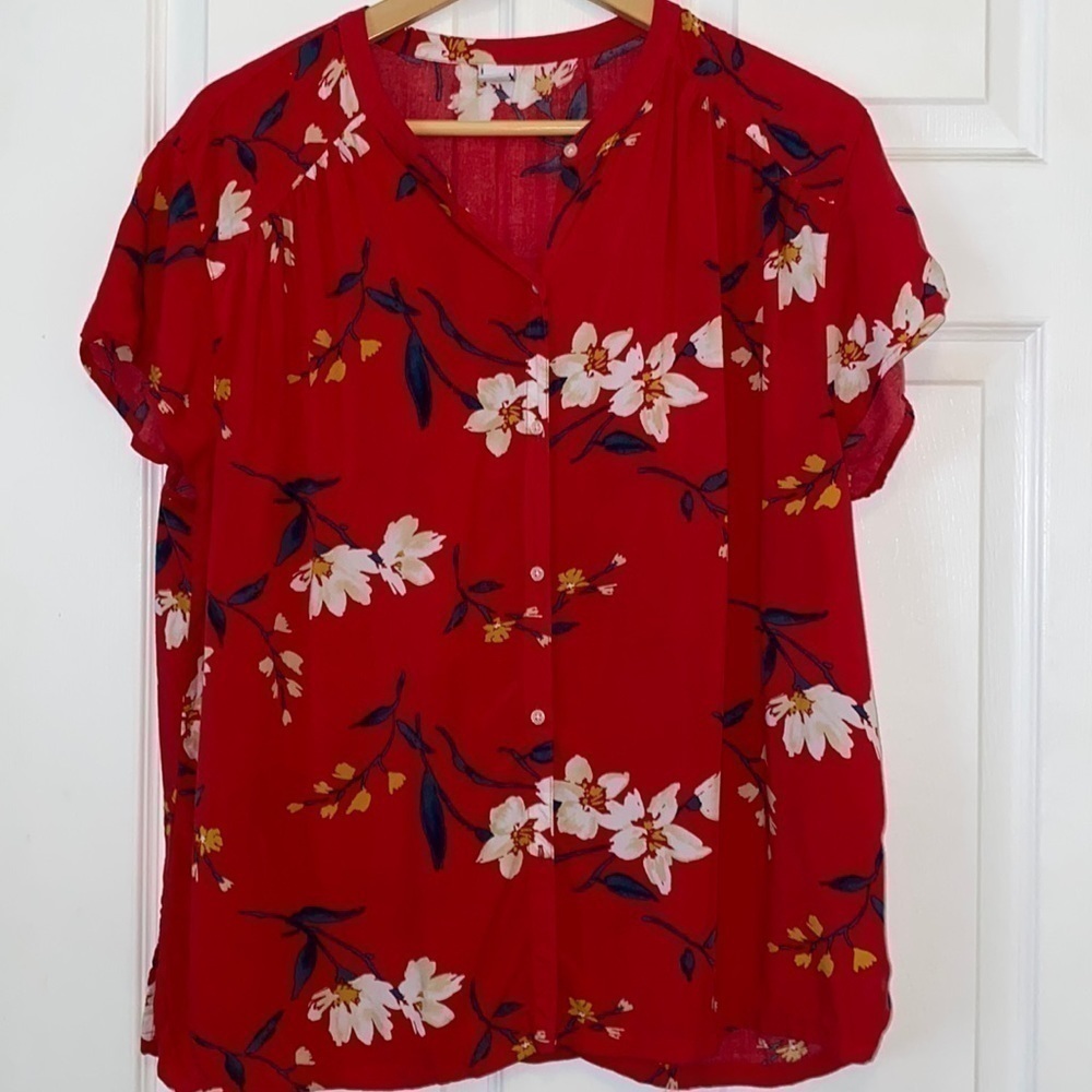 OLD Navy Floral Button Down Tee